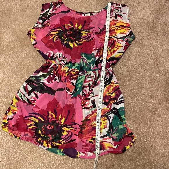 ❤️ 2 for $10 Floral Summer/Spring Top - Picture 7 of 9